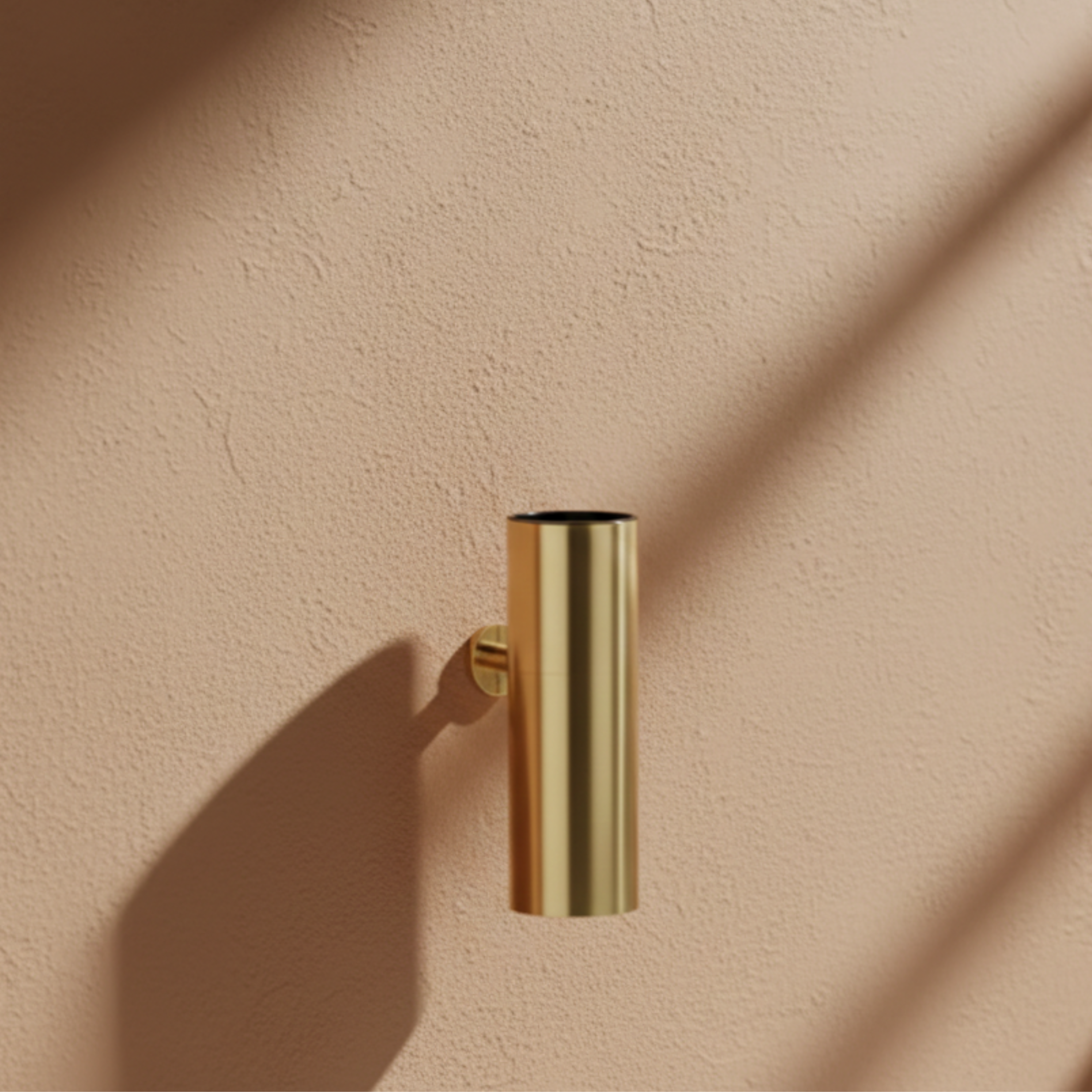 Złota ścienna szczotka do toalety ze stali nierdzewnej